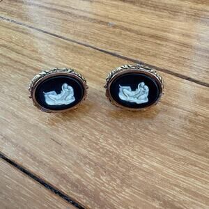 Vintage Dante Black & Gold Colored Cameo Statue Style Cufflinks